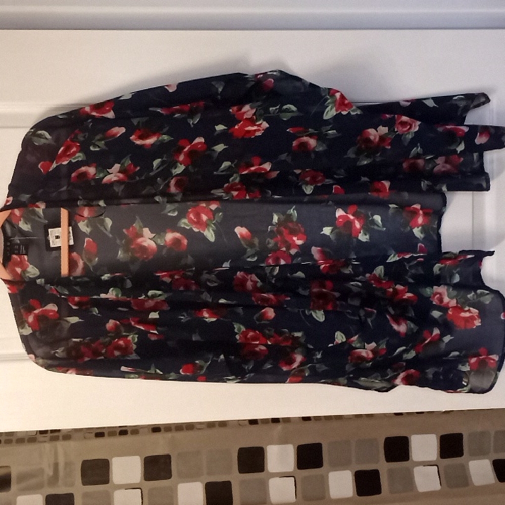 Plus size navy blue with floral design, just add to any tank!